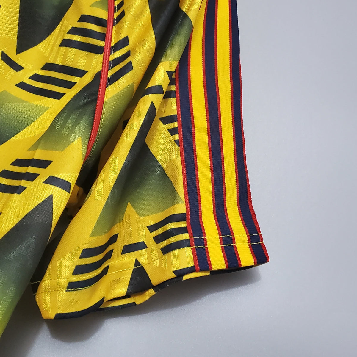 Arsenal 1991/93 Away Jersey "Bruised Banana' - Retro Fan Version